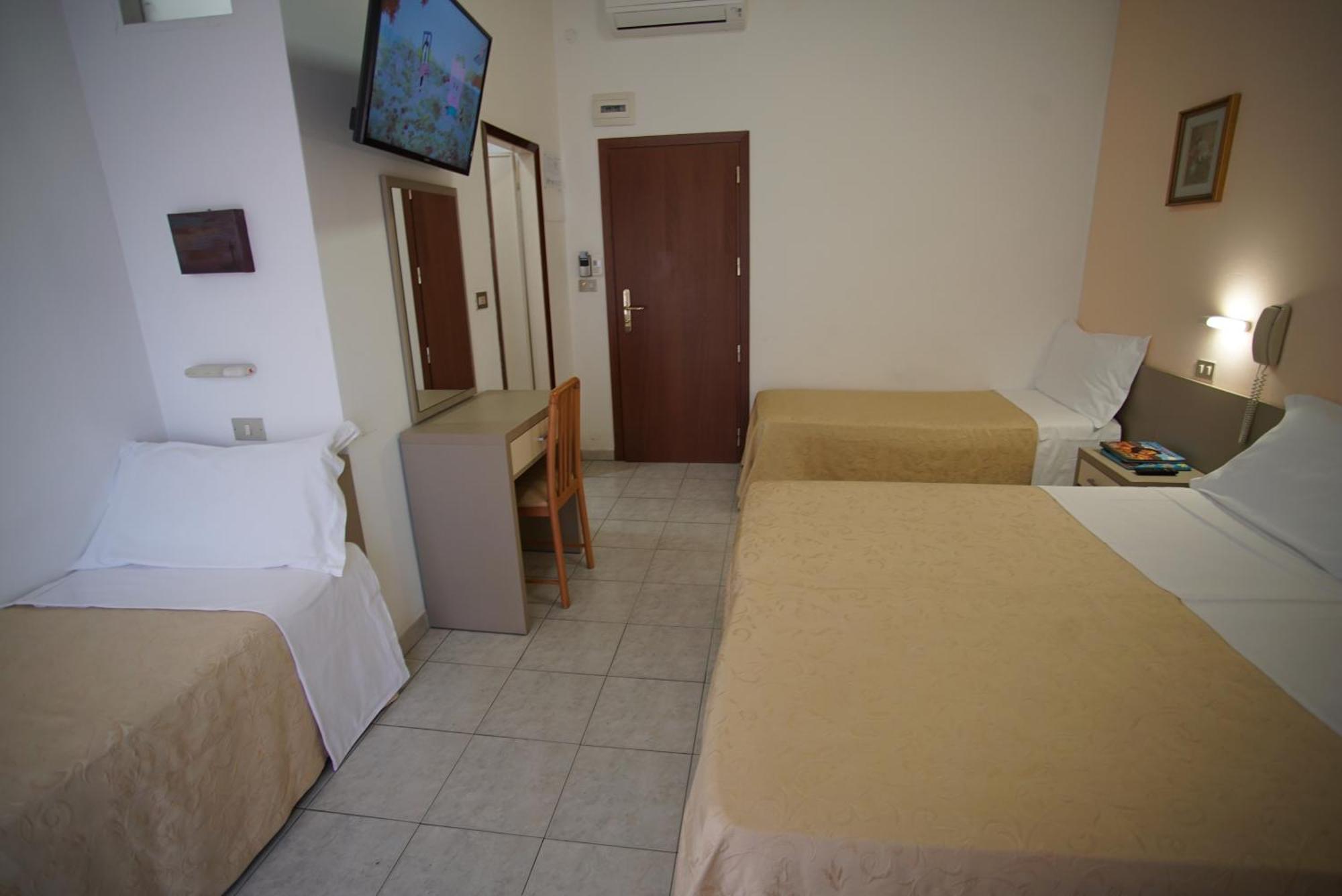 Hotel Dell'Angelo Rimini Buitenkant foto